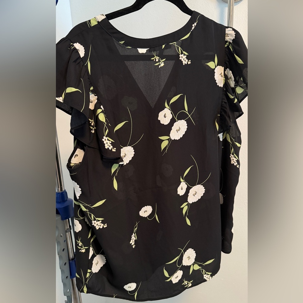 DR2 Elegant Black Blouse with Floral Accents